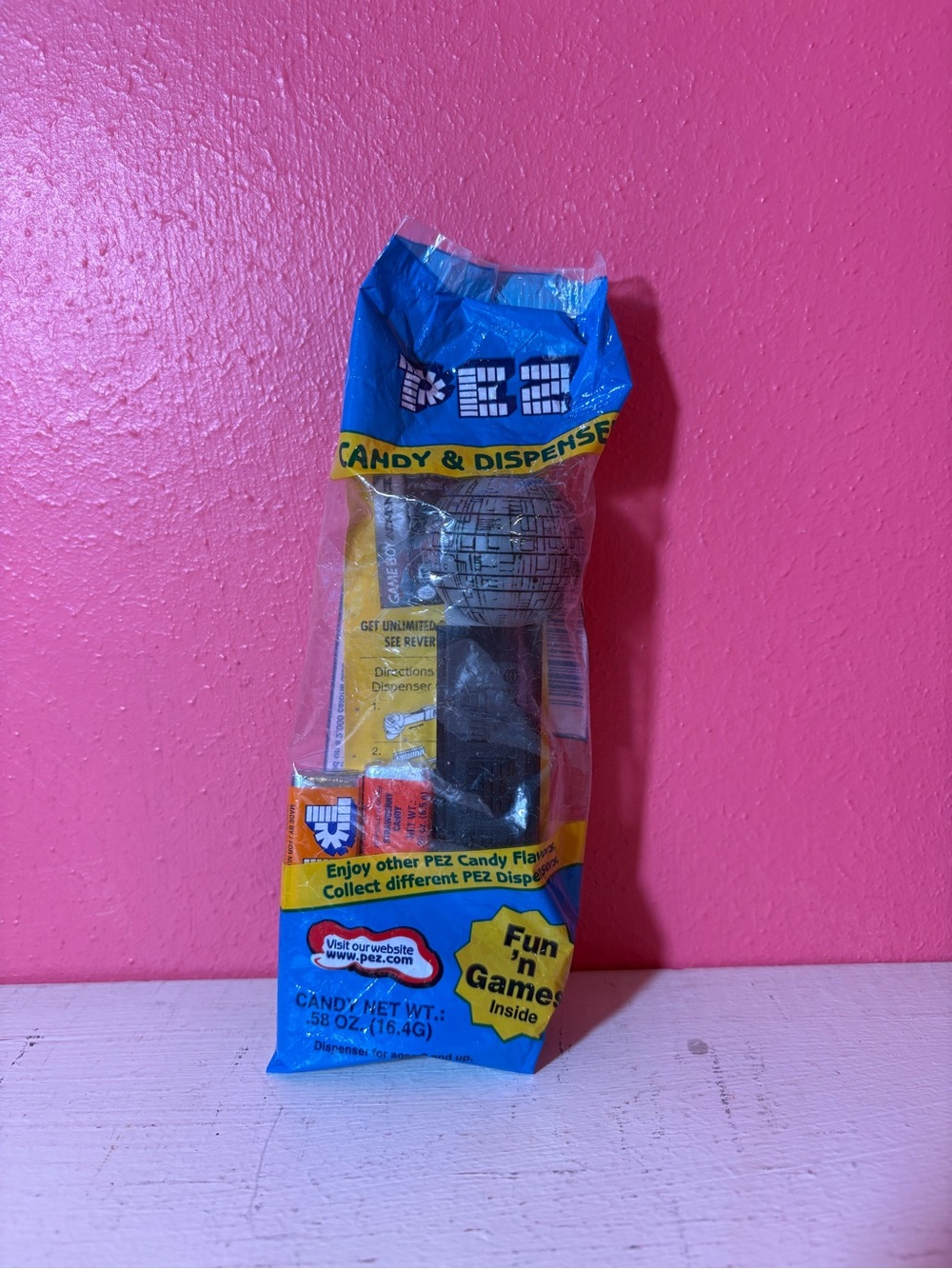 VINTAGE * PEZ Candy Dispenser Pack Star Wars NEW Death Star Flight of the Falcon